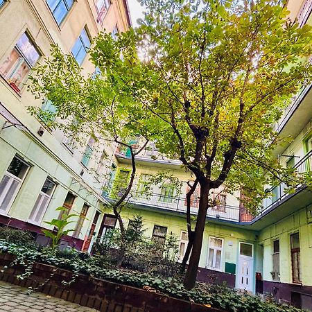 Ava Central Residence Budapeste Exterior foto